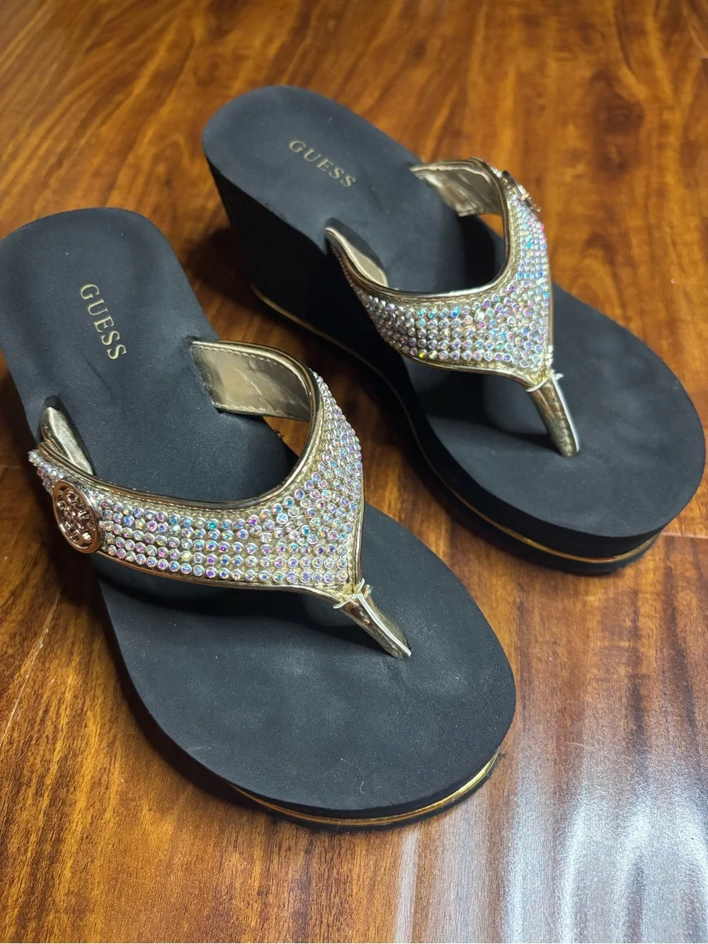 GUESS Multi-texture wedge heal 6M